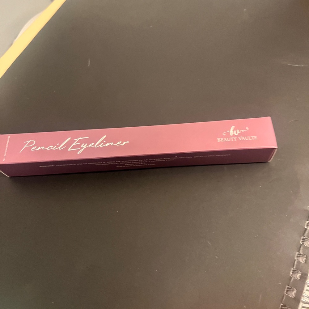 Beauty Vault Pencil Eyeliner - Pink